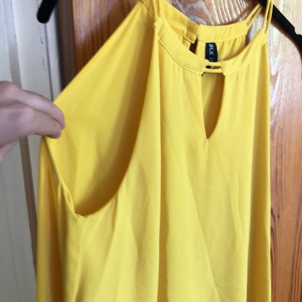 Yellow Flowy Yellow Tank - Picture 3 of 10